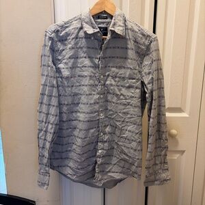 American Eagle “Seriously Soft” Pattern Button Down size M